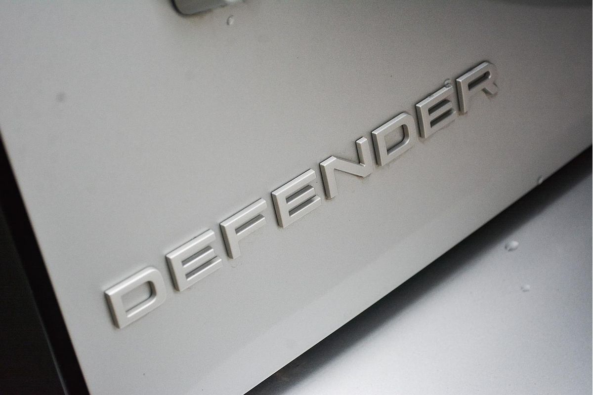 2024 Land Rover Defender 110 P300 S L663