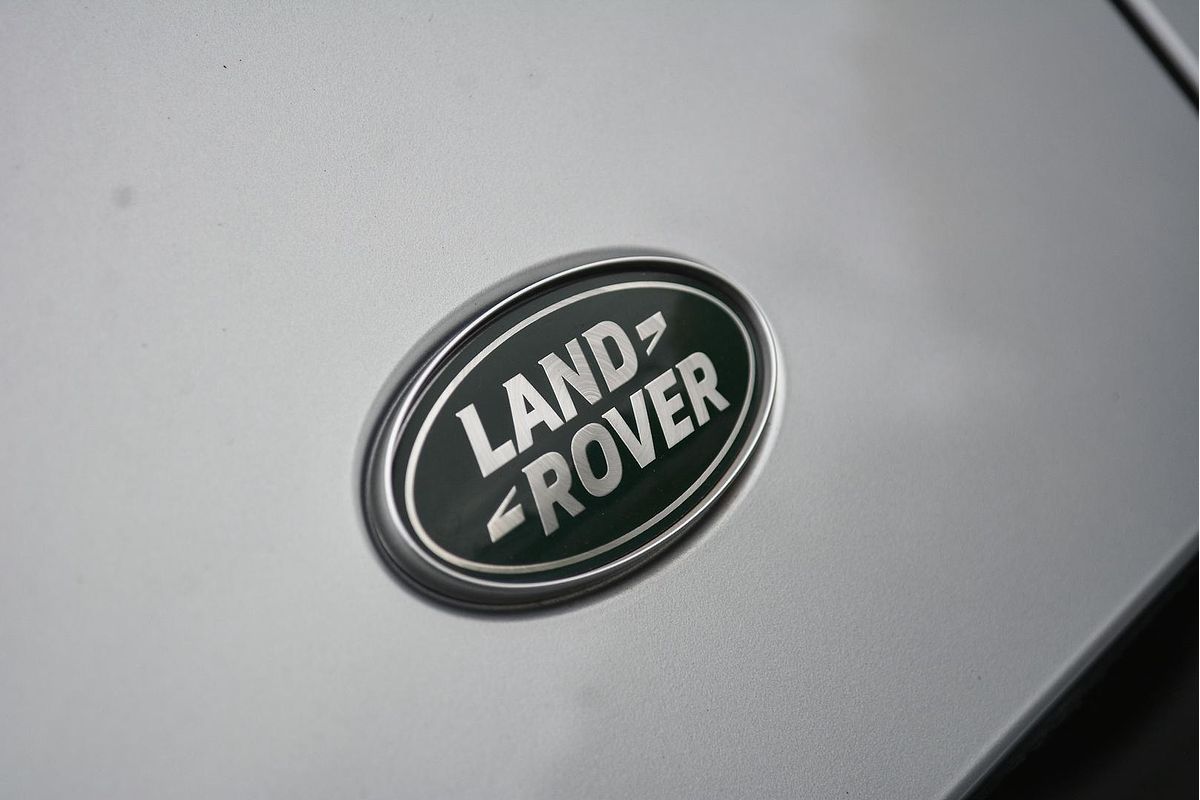 2024 Land Rover Defender 110 P300 S L663