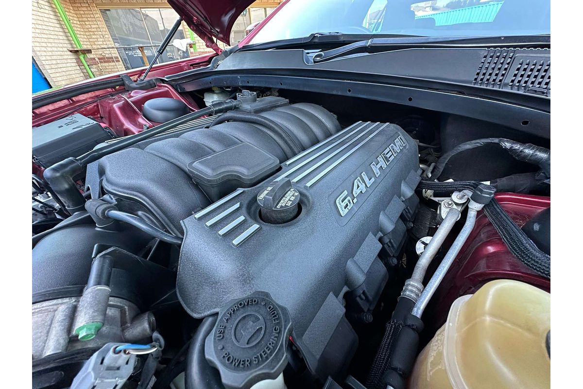 2014 Chrysler 300 SRT-8 Core LX