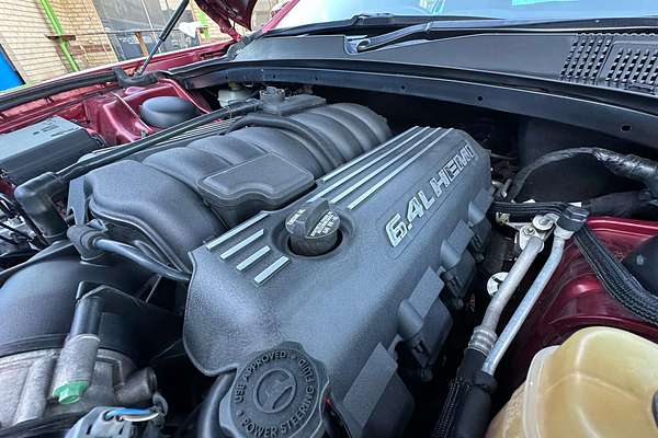 2014 Chrysler 300 SRT-8 Core LX