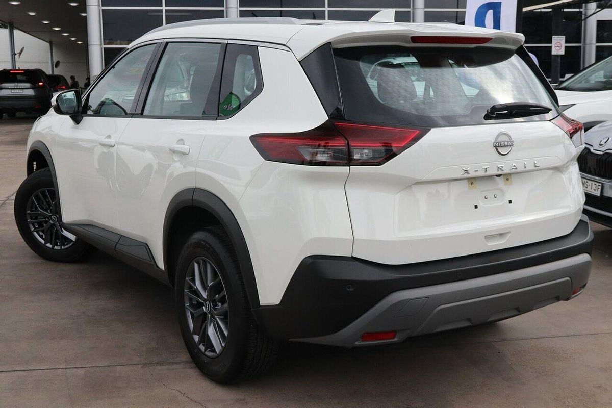 2023 Nissan X-TRAIL ST T33