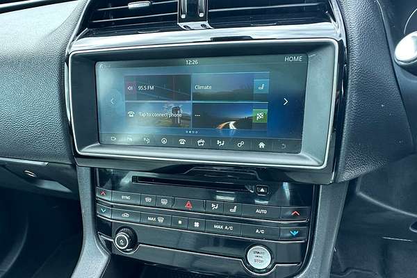 2016 Jaguar F-PACE 20d Prestige X761