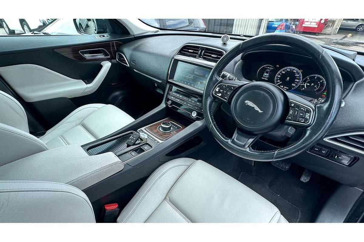 2016 Jaguar F-PACE 20d Prestige X761