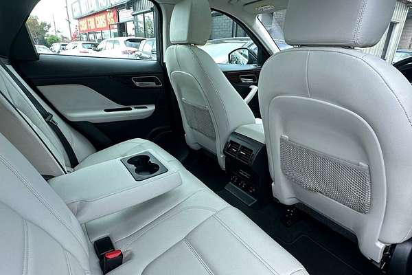 2016 Jaguar F-PACE 20d Prestige X761