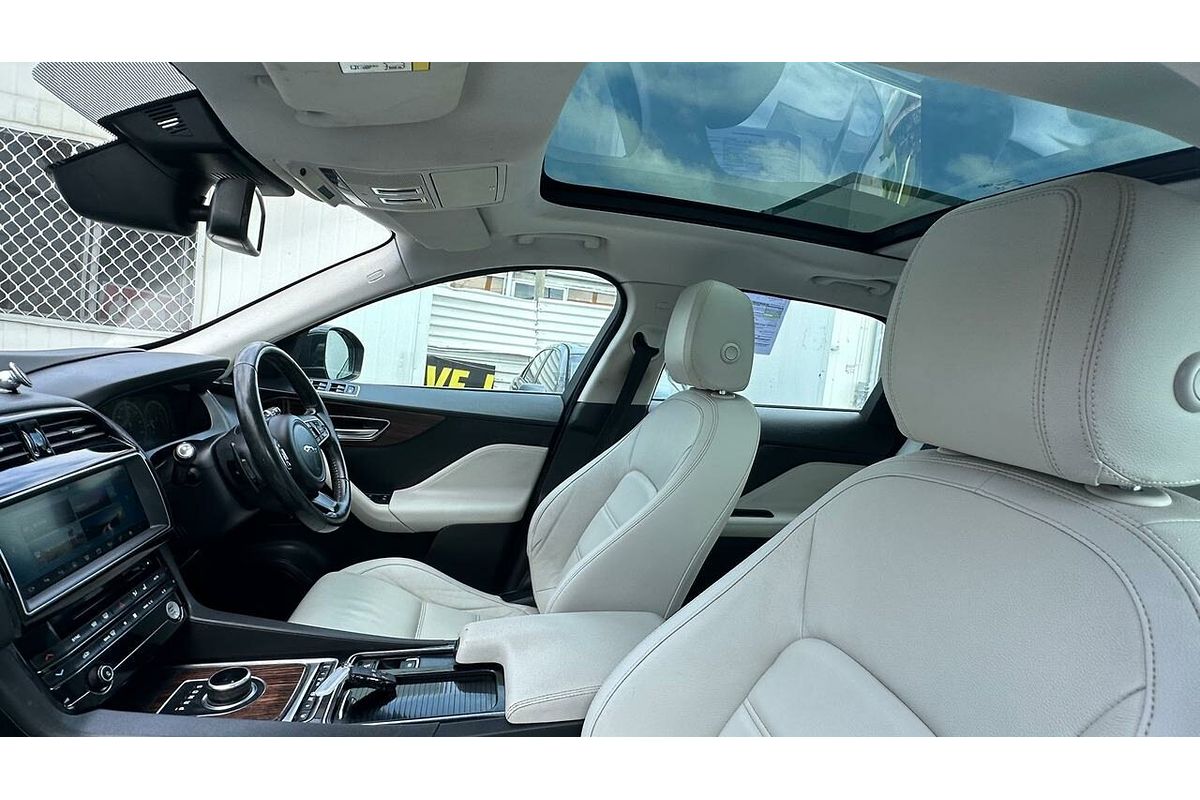 2016 Jaguar F-PACE 20d Prestige X761