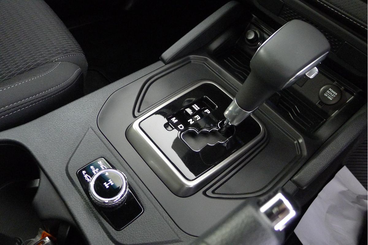 2024 SsangYong Musso ELX Q261 4X4