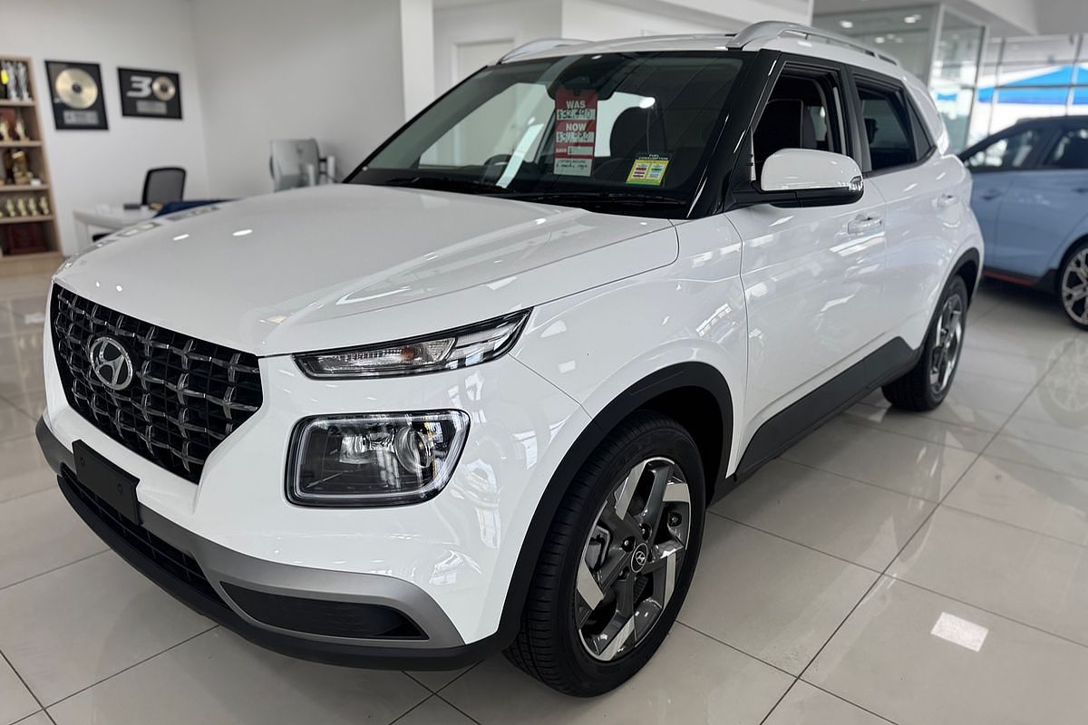 2024 Hyundai Venue Elite QX.V5