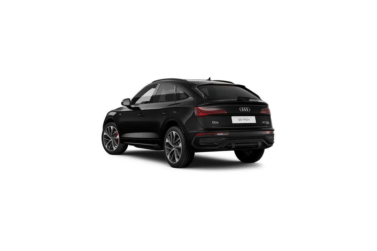 2025 Audi Q5 55 TFSI e S line FY