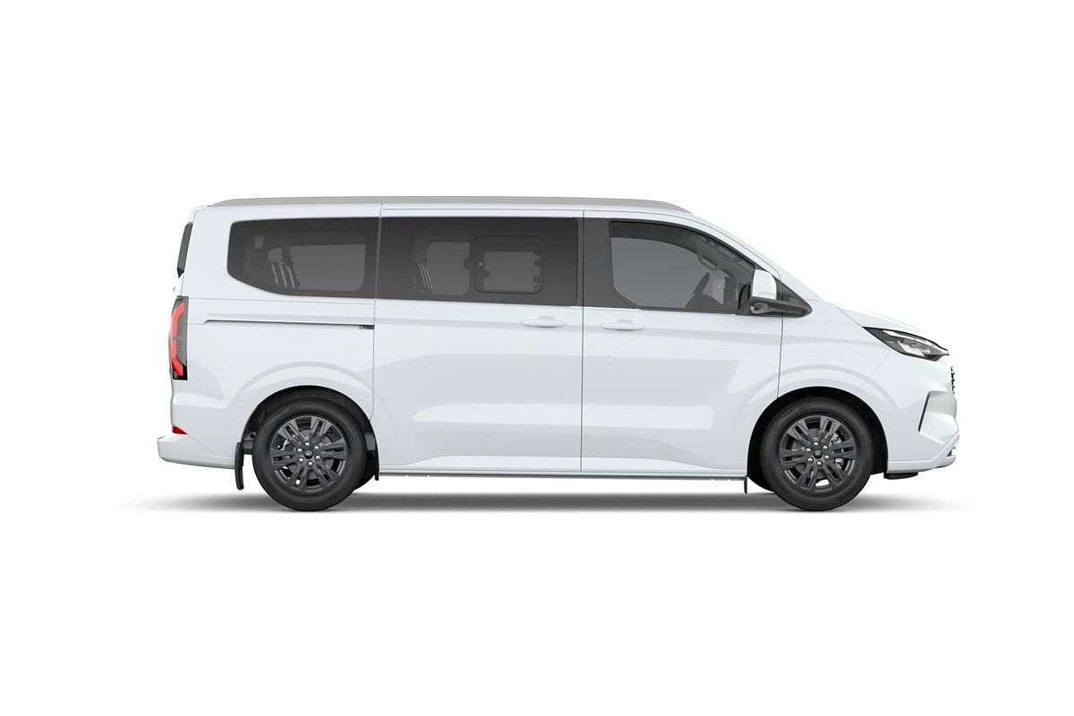 2025 Ford Tourneo Titanium X AV SWB