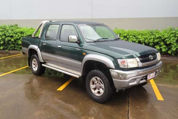 2005 Toyota Hilux SR5 KZN165R 4X4