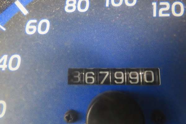 2005 Toyota Hilux SR5 KZN165R 4X4