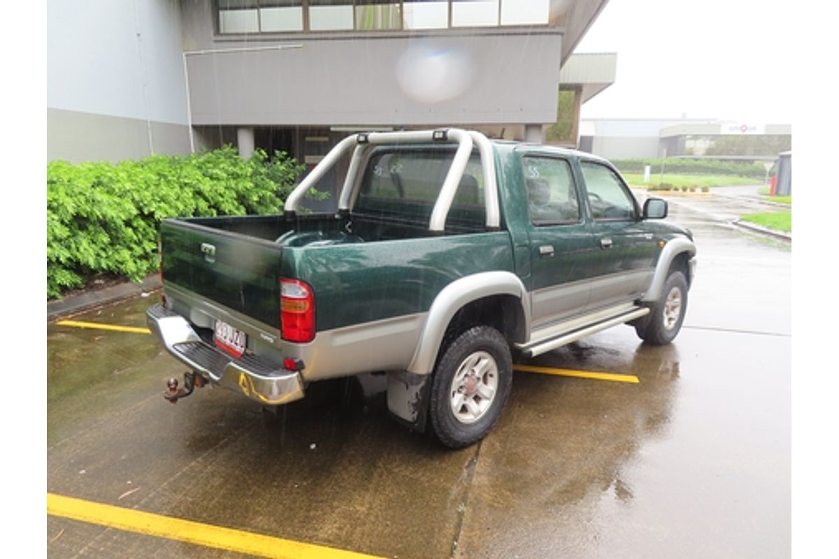 2005 Toyota Hilux SR5 KZN165R 4X4