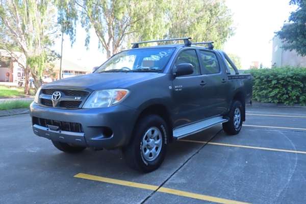 2007 Toyota Hilux SR GGN25R 4X4