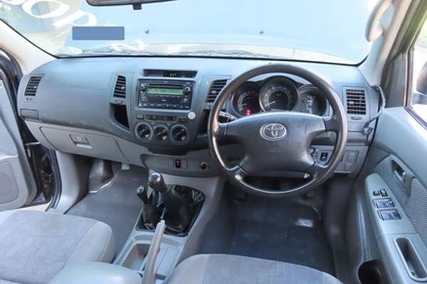 2007 Toyota Hilux SR GGN25R 4X4
