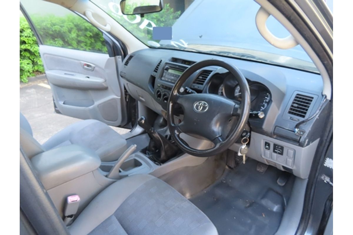 2007 Toyota Hilux SR GGN25R 4X4