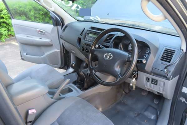 2007 Toyota Hilux SR GGN25R 4X4