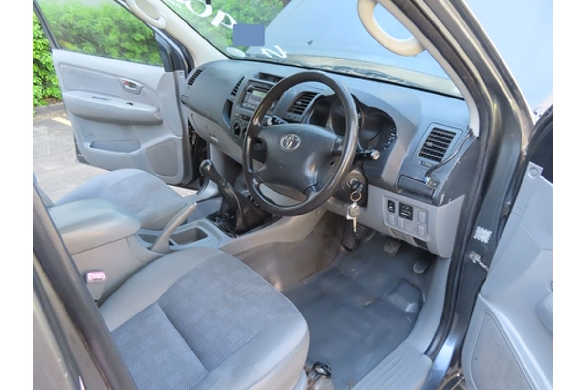 2007 Toyota Hilux SR GGN25R 4X4