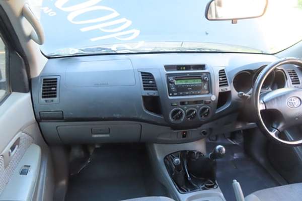 2007 Toyota Hilux SR GGN25R 4X4