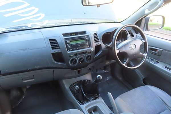 2007 Toyota Hilux SR GGN25R 4X4