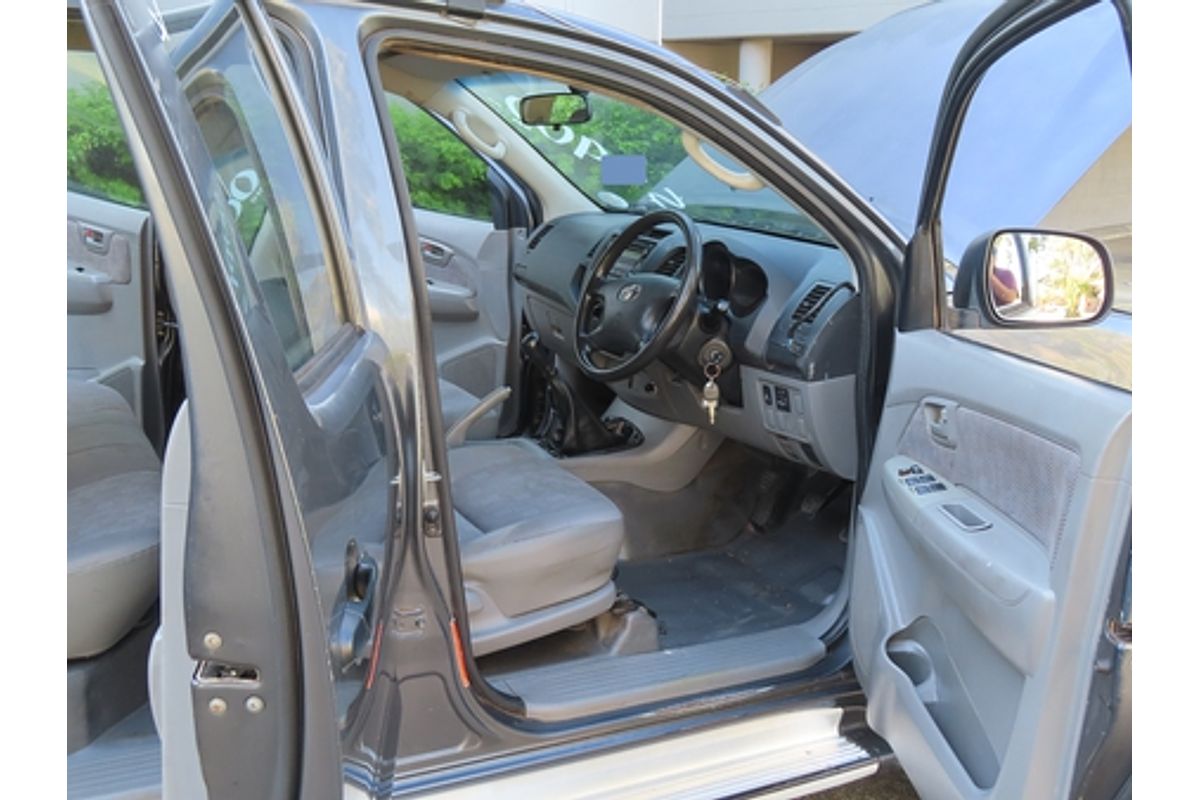 2007 Toyota Hilux SR GGN25R 4X4