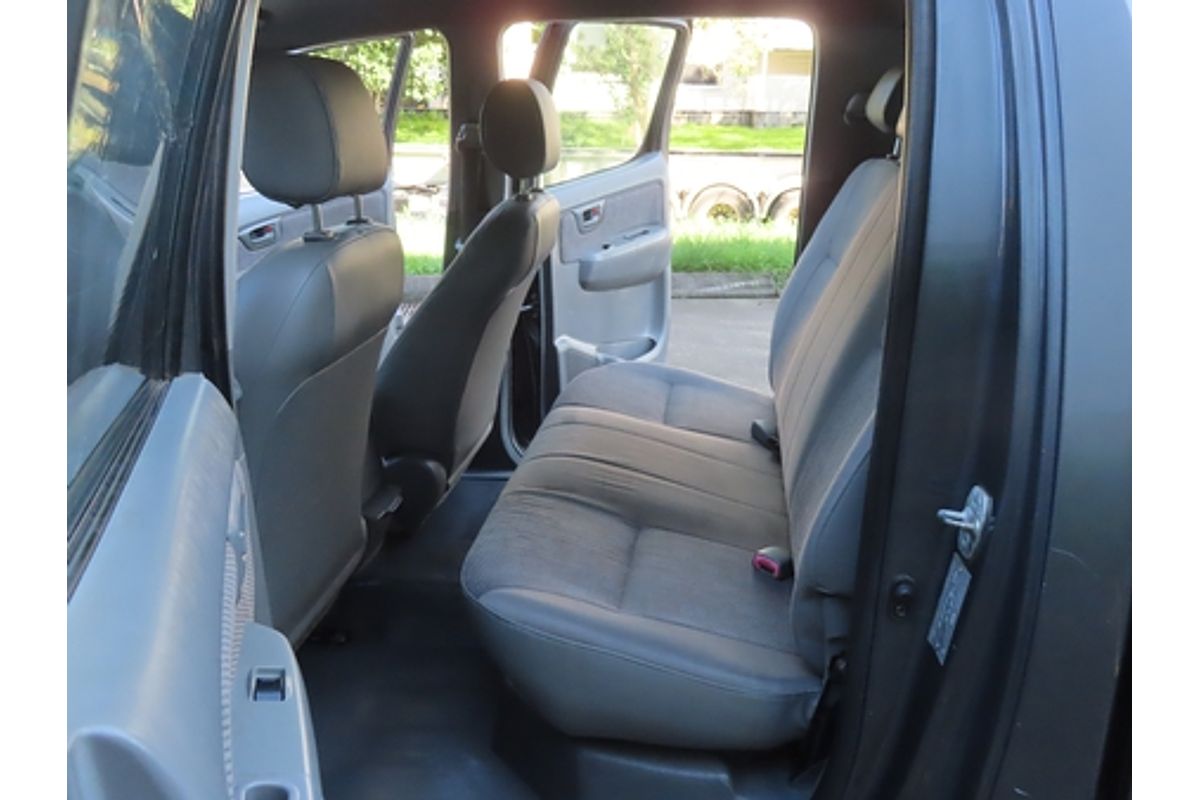 2007 Toyota Hilux SR GGN25R 4X4