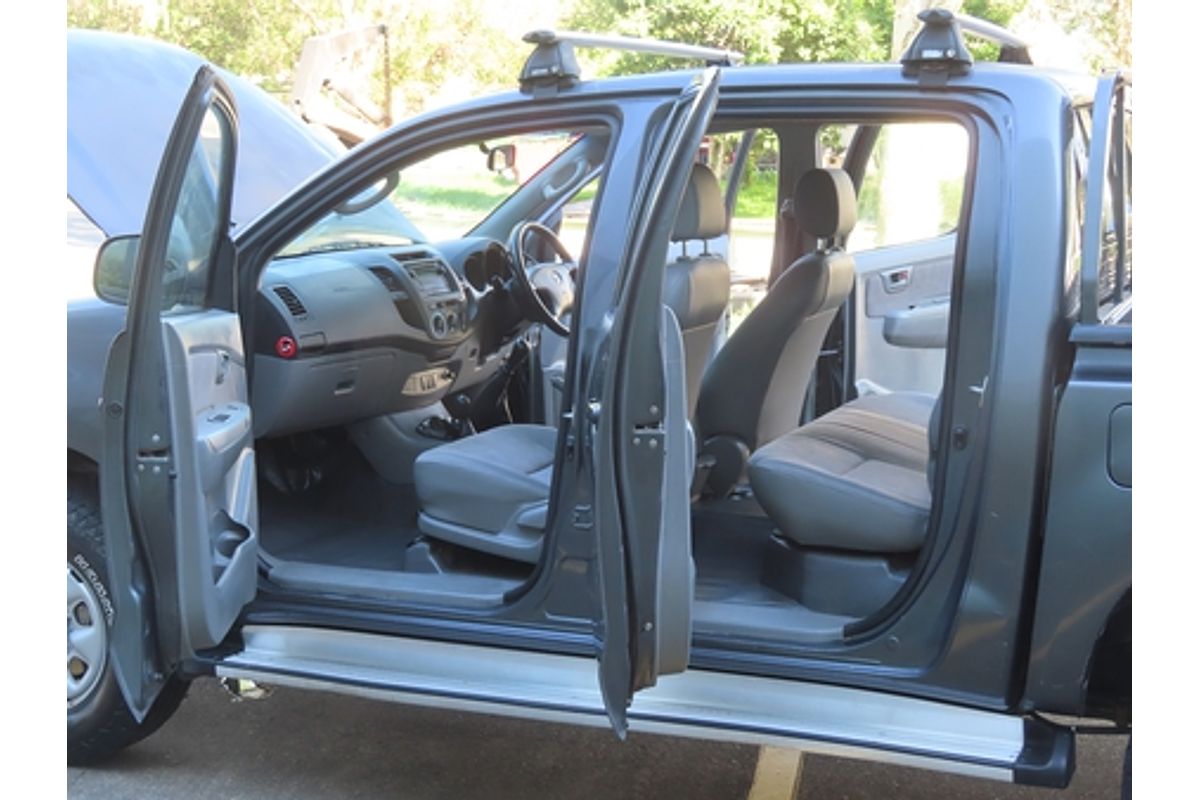 2007 Toyota Hilux SR GGN25R 4X4