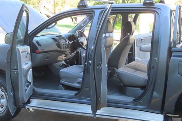 2007 Toyota Hilux SR GGN25R 4X4