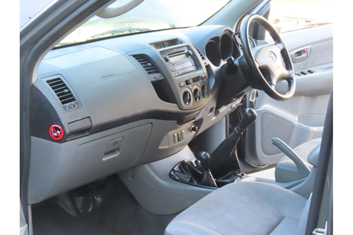 2007 Toyota Hilux SR GGN25R 4X4