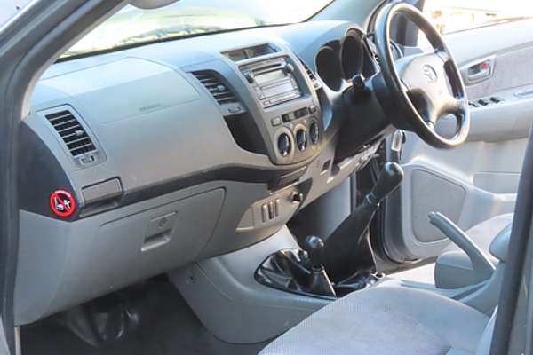 2007 Toyota Hilux SR GGN25R 4X4
