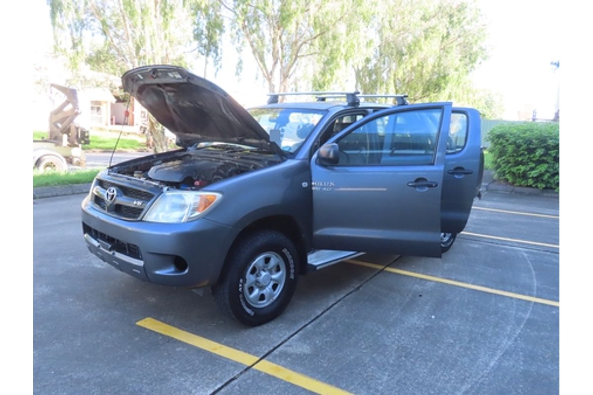 2007 Toyota Hilux SR GGN25R 4X4