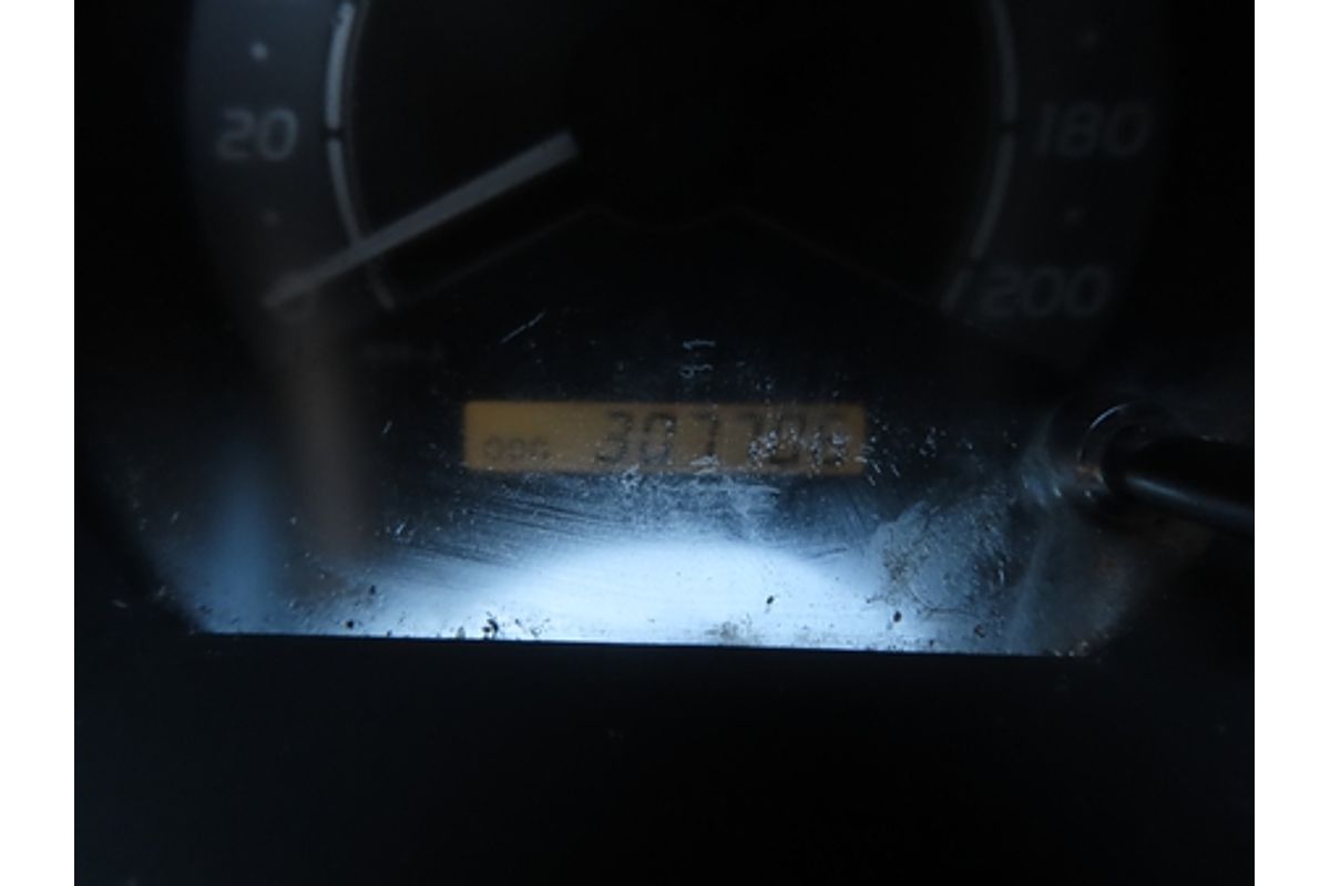 2007 Toyota Hilux SR GGN25R 4X4