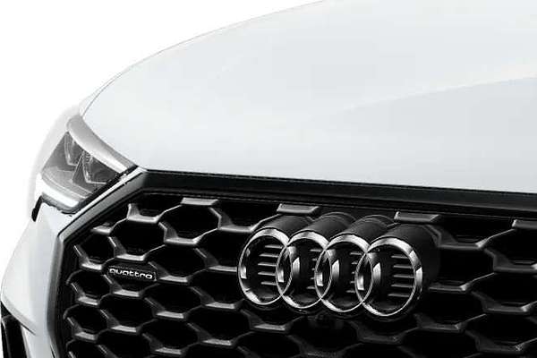 2025 Audi Q3 40 TFSI S line F3