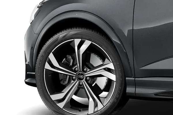 2025 Audi Q3 40 TFSI S line F3