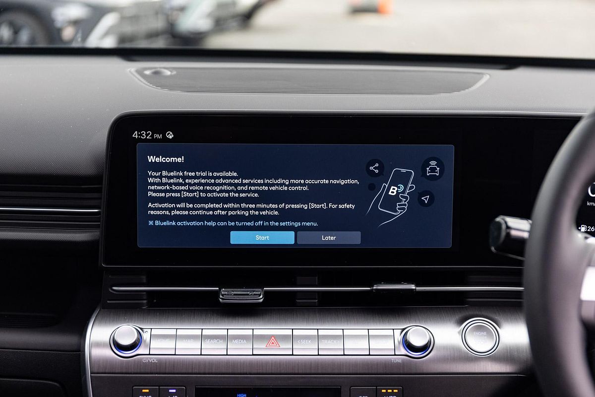 2025 Hyundai Kona Premium SX2.V2