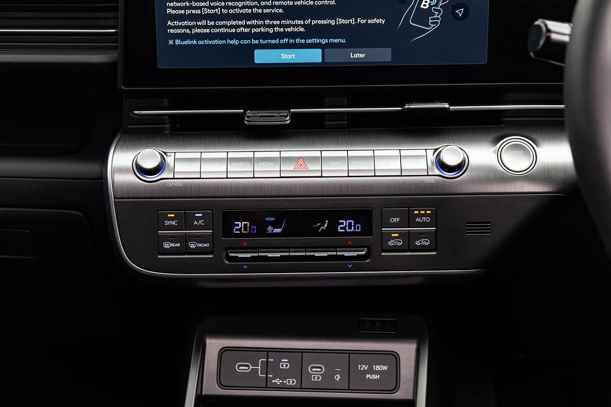2025 Hyundai Kona Premium SX2.V2