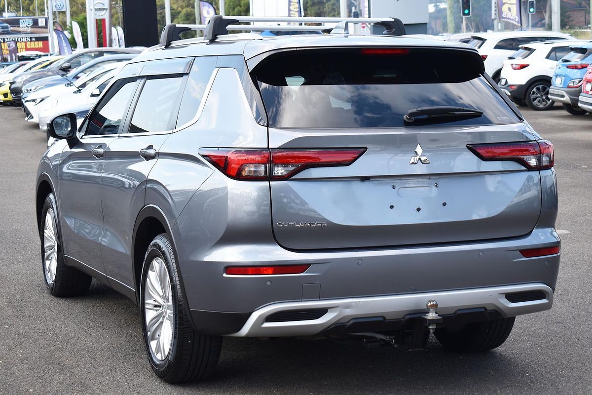 2023 Mitsubishi Outlander LS ZM