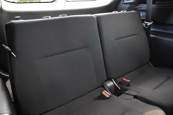 2023 Mitsubishi Outlander LS ZM