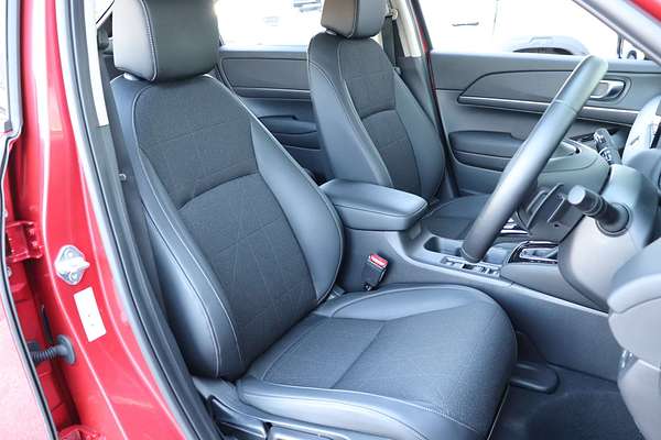 2024 Honda HR-V e:HEV L
