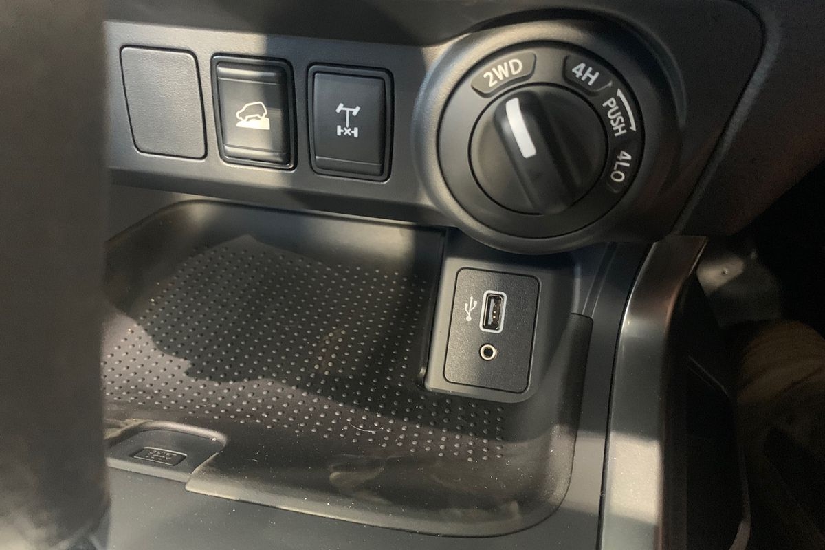 2024 Nissan Navara SL D23 4X4