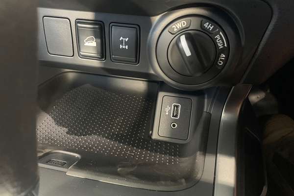 2024 Nissan Navara SL D23 4X4