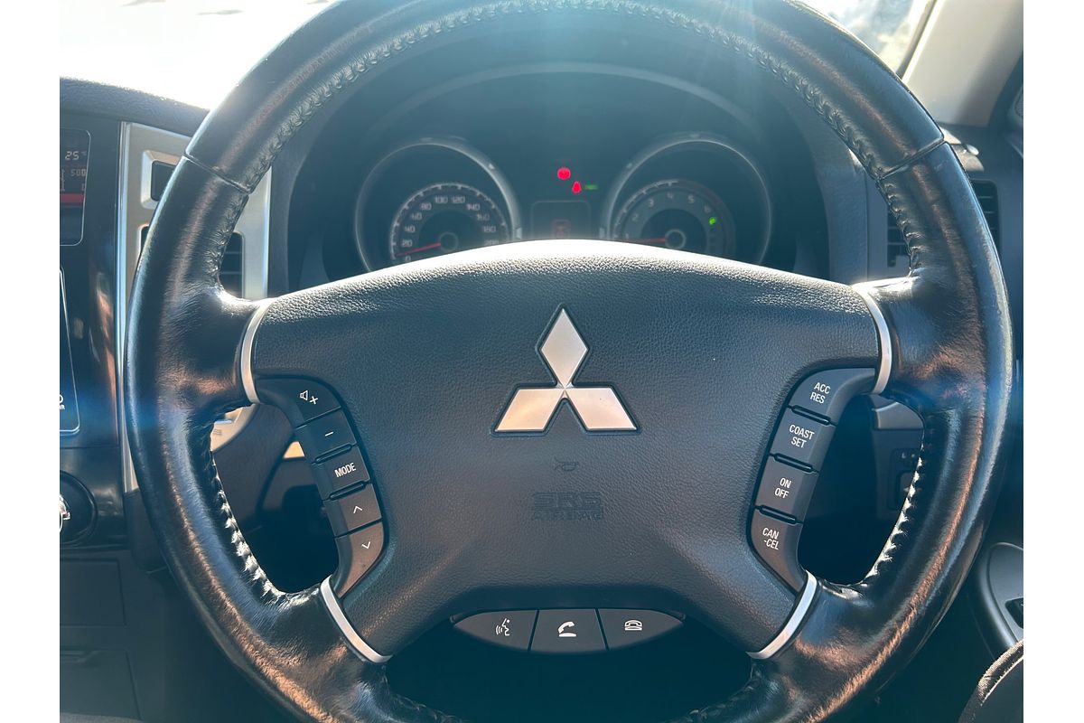 2016 Mitsubishi Pajero GLX NX