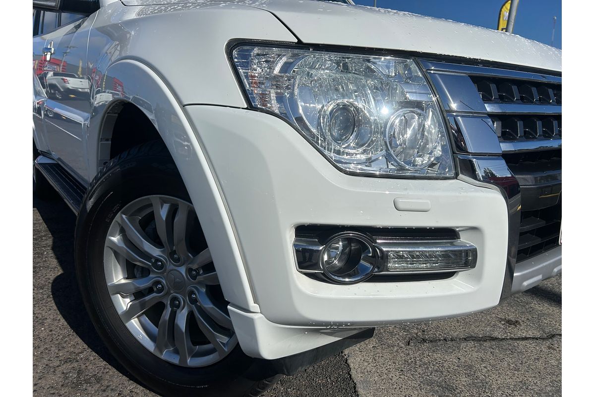 2016 Mitsubishi Pajero GLX NX