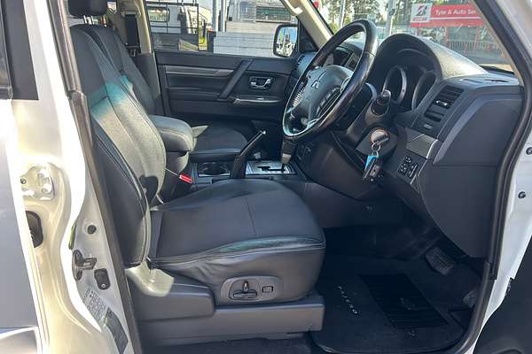 2016 Mitsubishi Pajero GLX NX