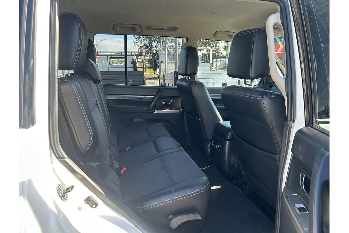 2016 Mitsubishi Pajero GLX NX