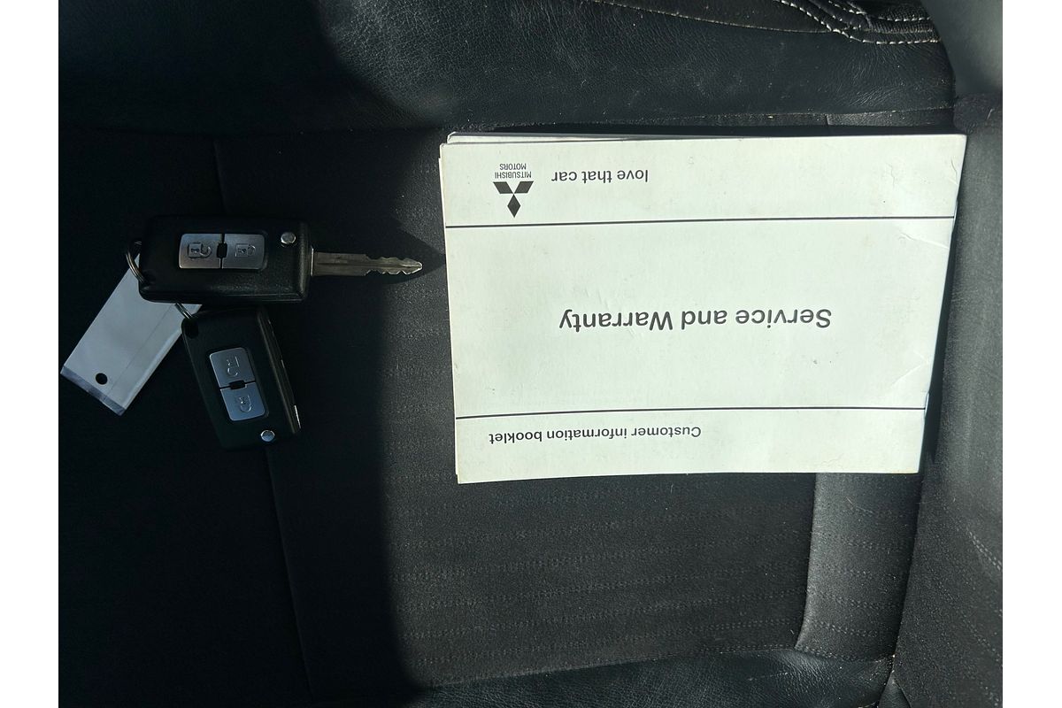 2016 Mitsubishi Pajero GLX NX