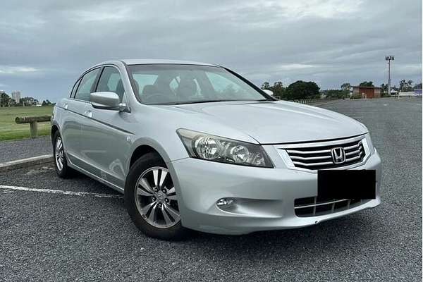 2009 Honda Accord Euro 10