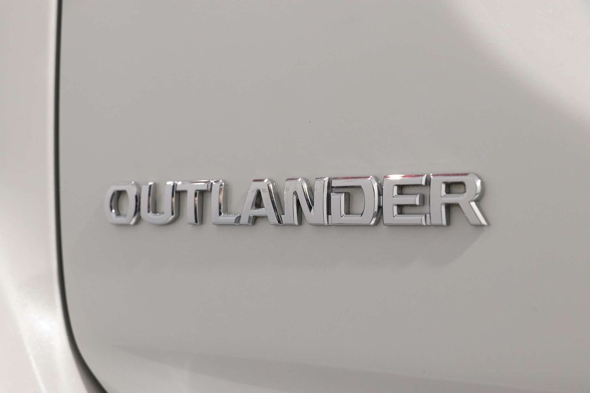 2019 Mitsubishi Outlander LS ZL