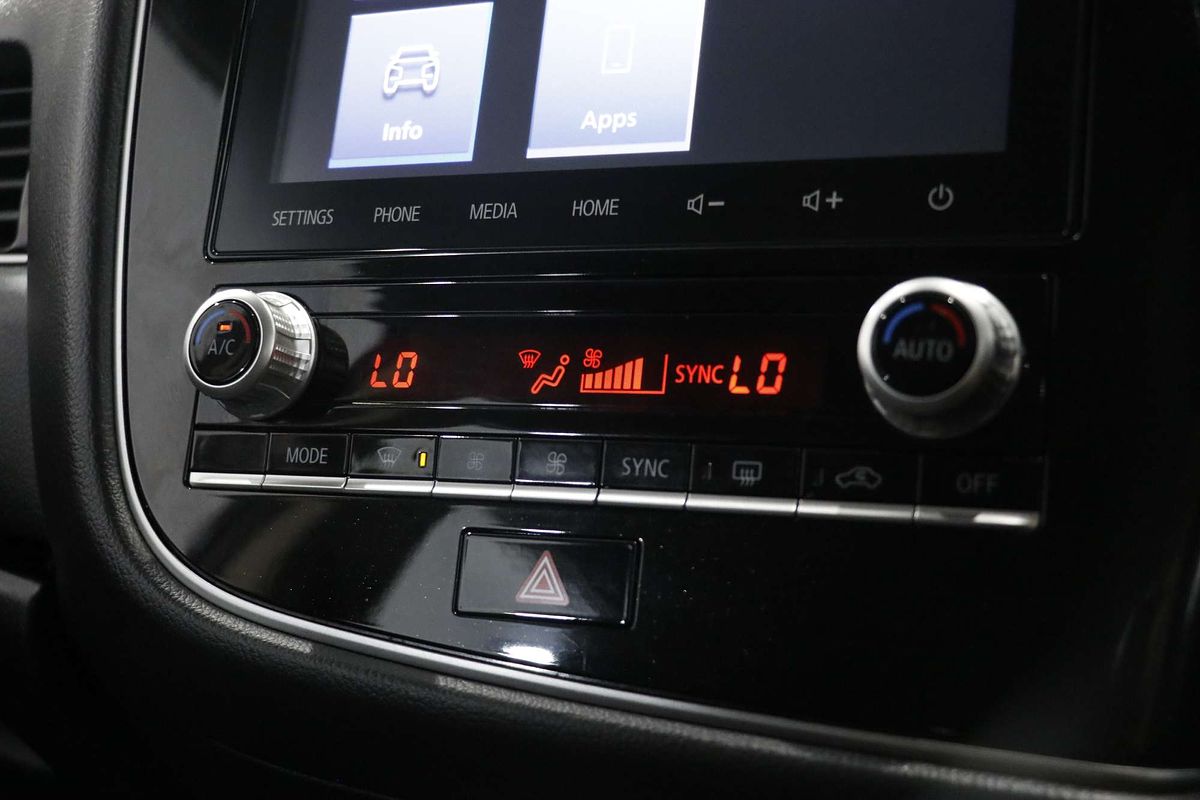 2019 Mitsubishi Outlander LS ZL
