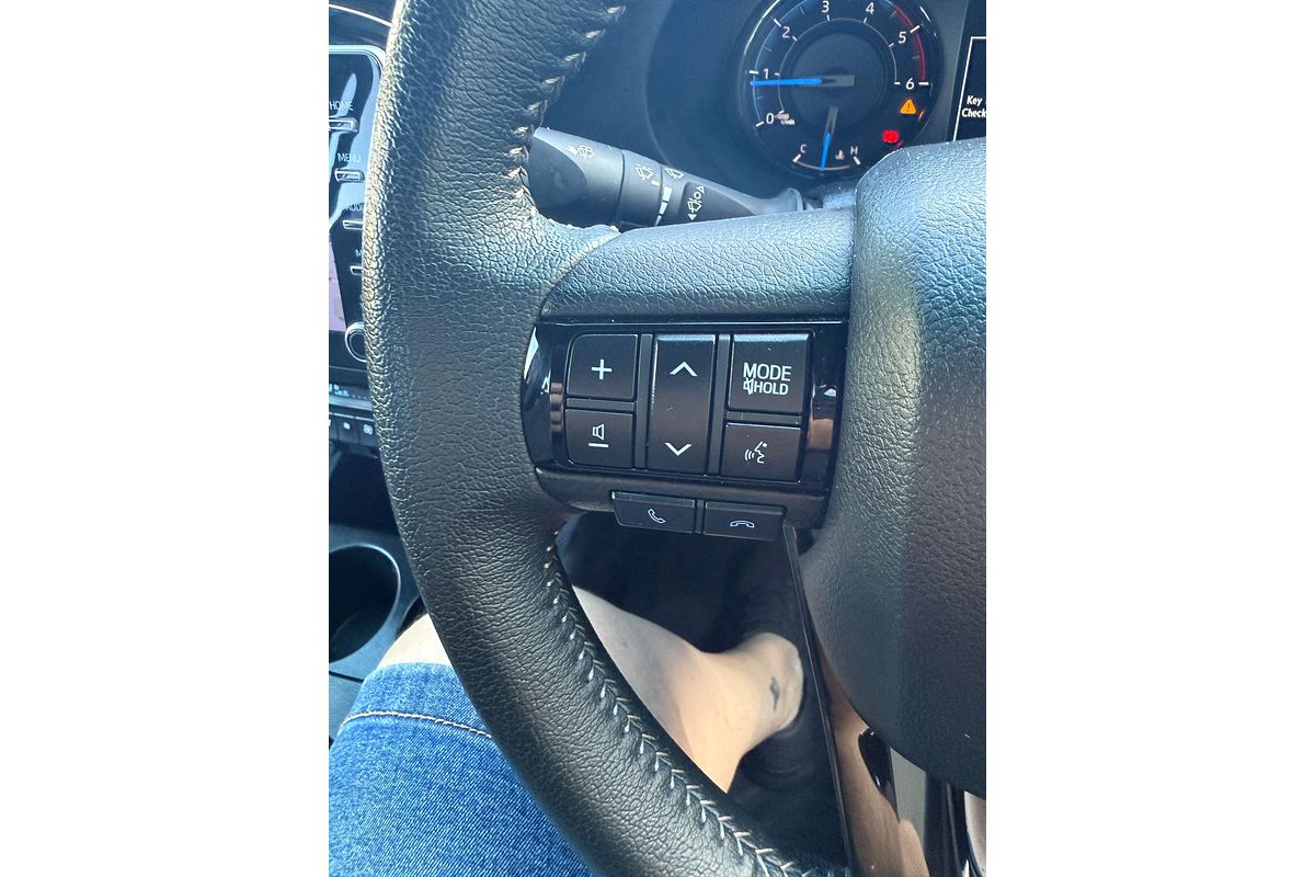 2021 Toyota Hilux Rugged X GUN126R 4X4