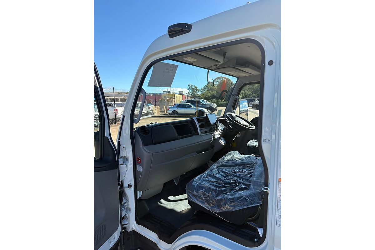 2024 Fuso Canter 815 Wide